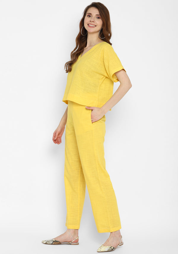 Luxury Two Piece Jacket Crop Top Pants Set Dresses in Lekki - Clothing,  Dales Store Ng | Jiji.ng
